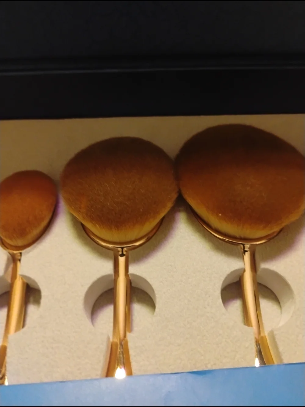 Glamour Gold Oval Brush Set with Black Handles